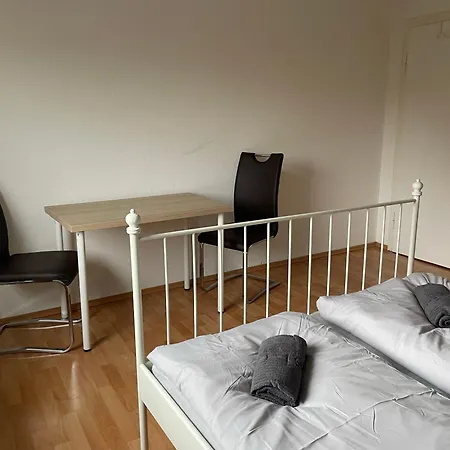 Schoene Einfache Zentral In Appartement *